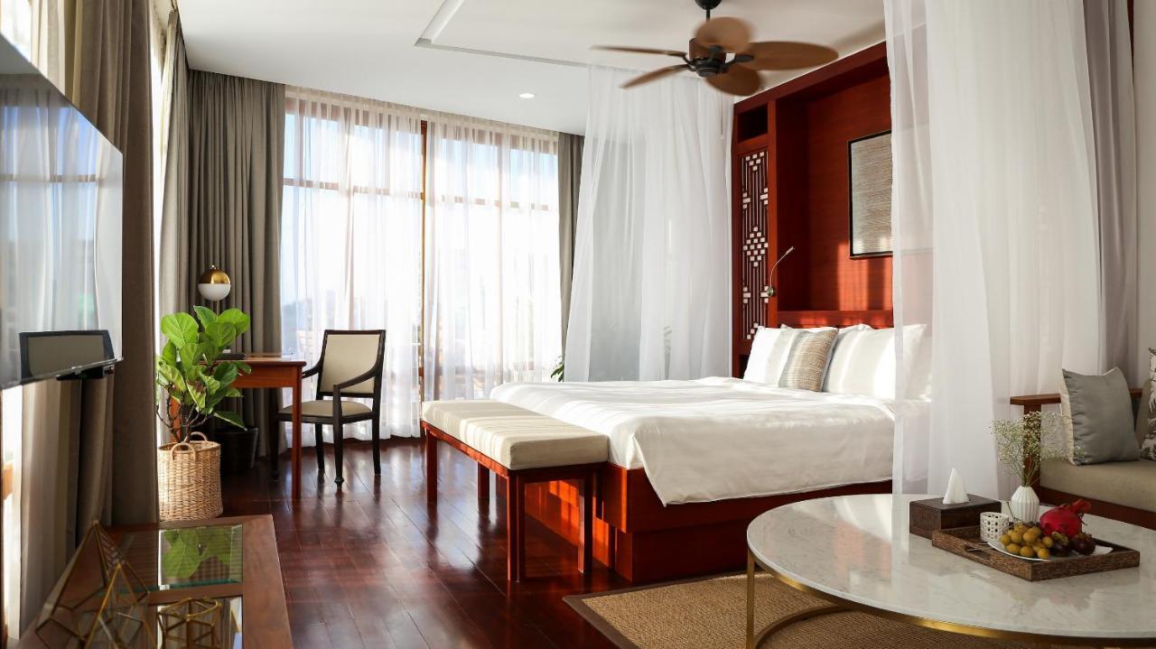 פנום פן Amanjaya Pancam Suites Hotel מראה חיצוני תמונה